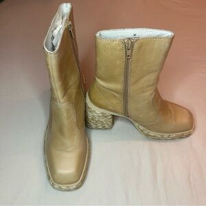 Free People Rosa Raffia Boots women 37 gold leather